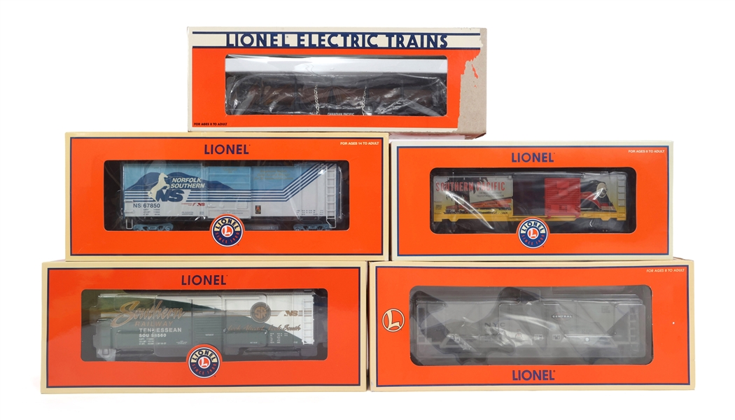 LIONEL O GAUGE TRAIN CARS - LOT OF 5