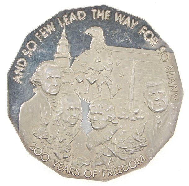 .999 SILVER 2.6 OZT BICENTENNIAL HAMILTON MINT MEDAL  