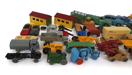 DIE-CAST 1:64 SCALE TOY CARS, VEHICLES, & ACCESSORIES