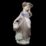 LLADRO PORCELAIN FIGURINES - LOT OF 2