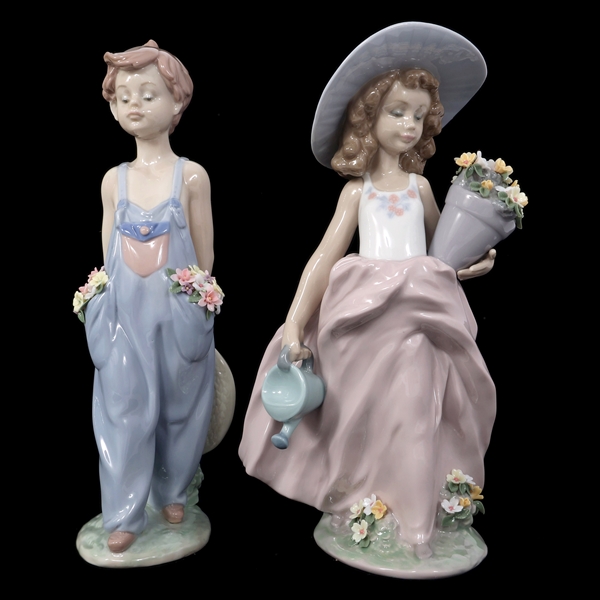 LLADRO PORCELAIN FIGURINES - LOT OF 2