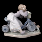 LLADRO PORCELAIN FIGURINES - LOT OF 2