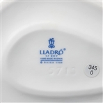LLADRO PORCELAIN FIGURINES - LOT OF 2
