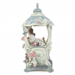 LLADRO PORCELAIN FIGURINE GAZEBO IN BLOOM