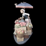 LLADRO PORCELAIN FIGURINE FLOWERS OF THE SEASON