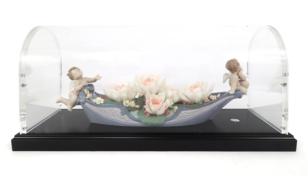 LLADRO PORCELAIN FIGURINE "FLORAL ENCHANTMENT"