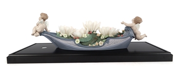 LLADRO PORCELAIN FIGURINE FLORAL ENCHANTMENT