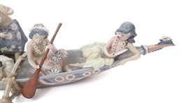 LLADRO PORCELAIN FIGURINE HAWAIIAN CEREMONY