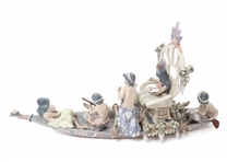 LLADRO PORCELAIN FIGURINE HAWAIIAN CEREMONY