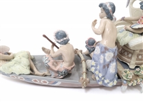 LLADRO PORCELAIN FIGURINE HAWAIIAN CEREMONY