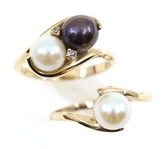 10K YELLOW GOLD BLACK & WHITE PEARL FASHION RINGS 