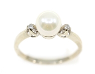 10K WHITE GOLD WHITE PEARL & DIAMOND FASHION RINGS
