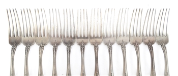 STERLING SILVER TOWLE KING RICHARD PATTERN FLATWARE SET