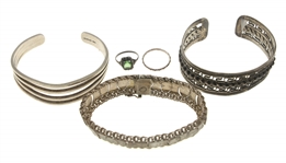 SILVER FASHION RINGS & BRACELETS