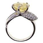 WOMEN'S STERLING SILVER CUBIC ZIRCONIA FASHION RING