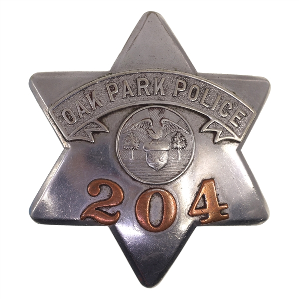 OBSOLETE OAK PARK IL POLICE PIE-PLATE BADGE