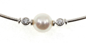 18K WHITE GOLD MIKIMOTO PEARL & DIAMOND NECKLACE