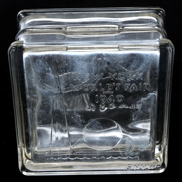 NEW YORK WORLDS FAIR 1939 GLASS CENTER BLOCK COIN BANK