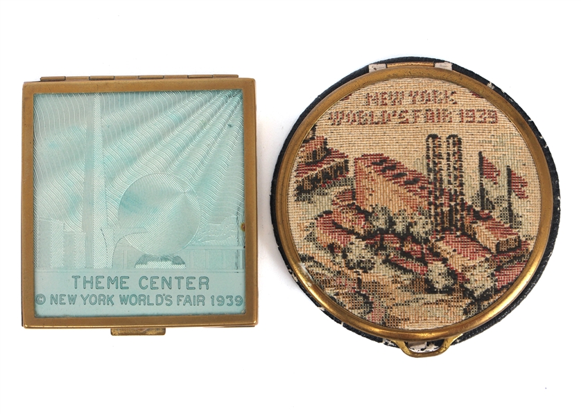 NEW YORK WORLDS FAIR 1939 GOLD-TONE SOUVENIR COMPACTS 