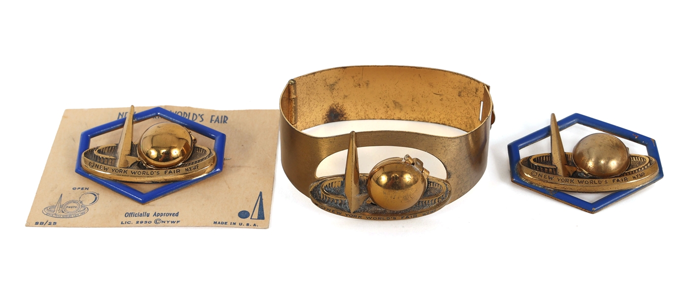 NEW YORK WORLDS FAIR 1939 GOLD-FILLED LOCKET JEWELRY