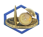 NEW YORK WORLD'S FAIR 1939 GOLD-FILLED LOCKET JEWELRY