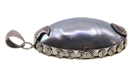STERLING SILVER CABOCHON MOTHER-OF-PEARL PENDANT
