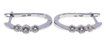 14K WHITE GOLD 0.54 CTW DIAMOND HUGGIE HOOP EARRINGS