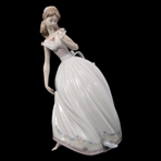 LLADRO PORCELAIN FIGURINES - LOT OF 2